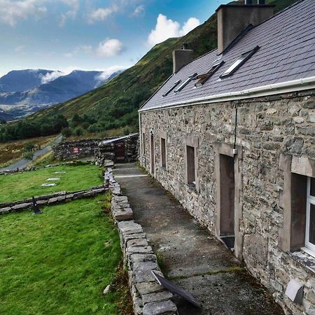 Snowdonia Mountain Hostel Bethesda Exterior photo