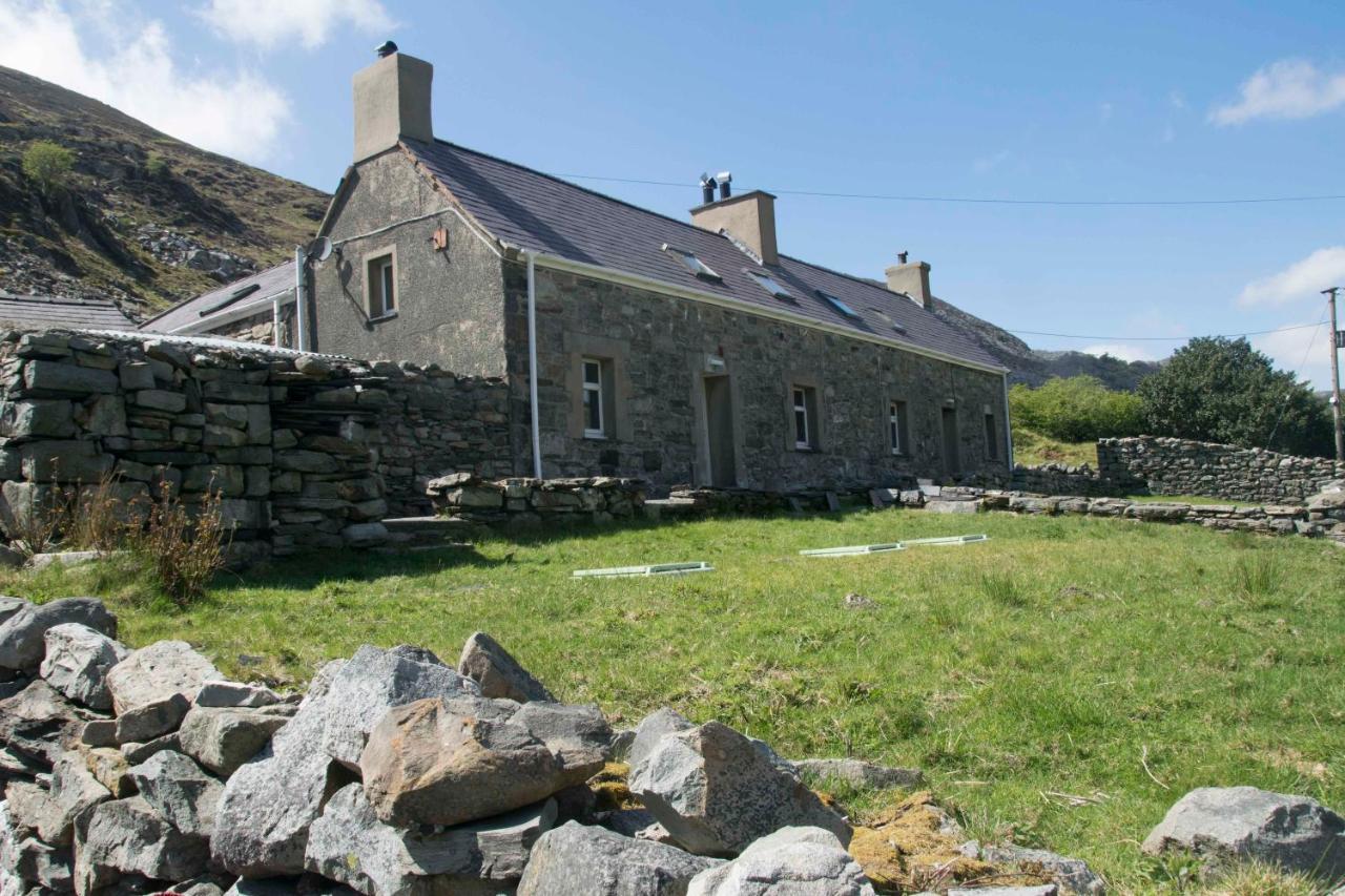 Snowdonia Mountain Hostel Bethesda Exterior photo