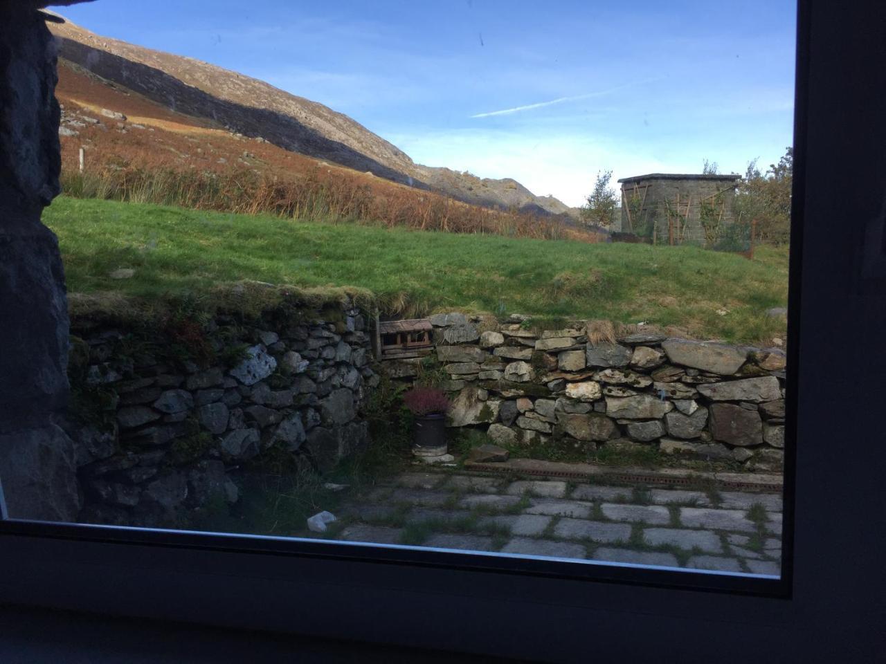 Snowdonia Mountain Hostel Bethesda Exterior photo